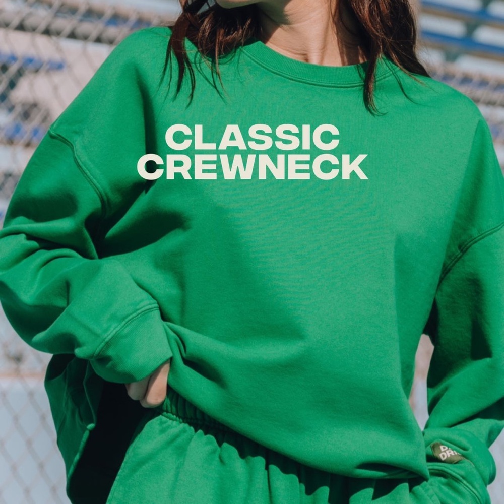 daily drills classic crew in kelly green!